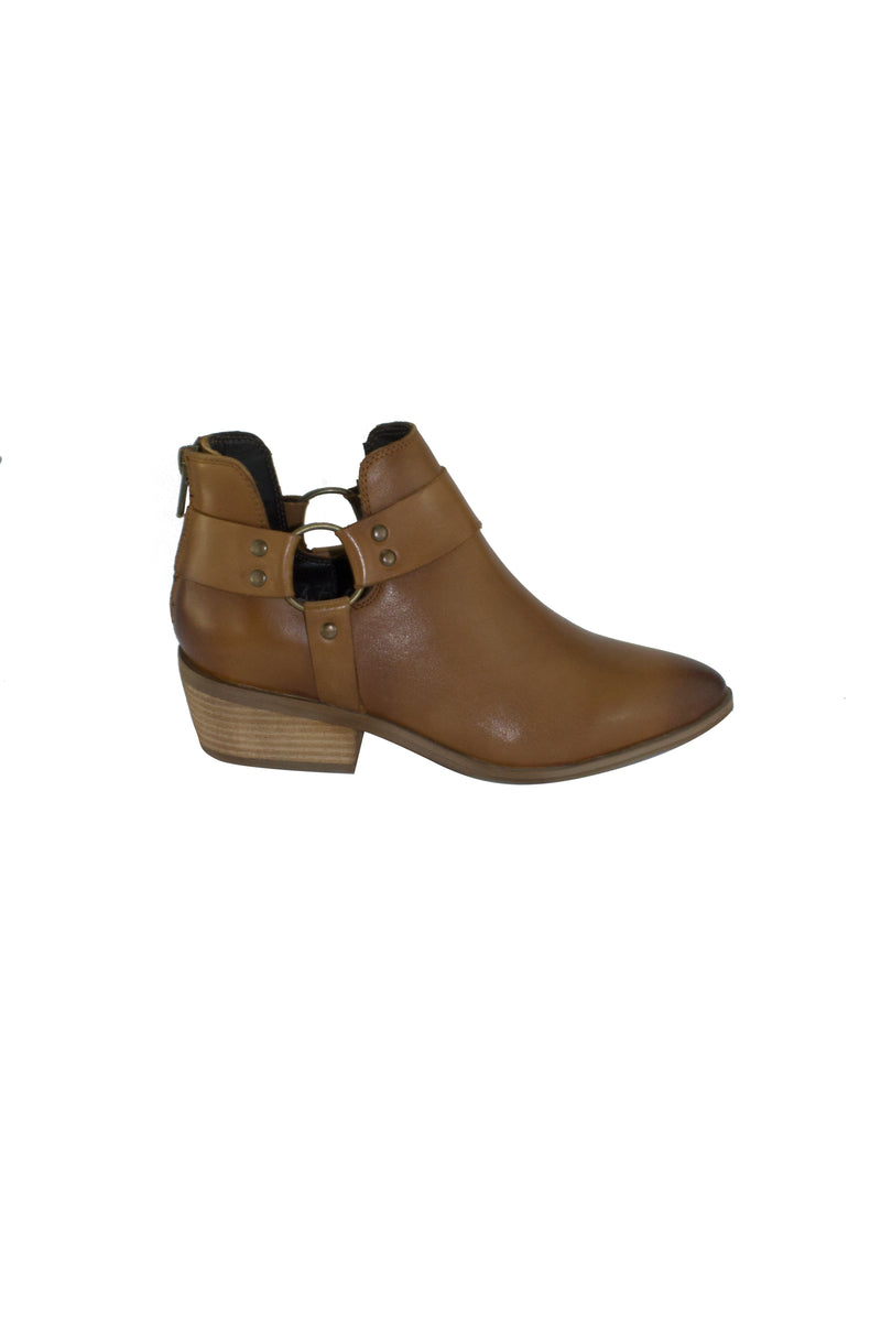 Oakley Leather Ankle Boots - Tan